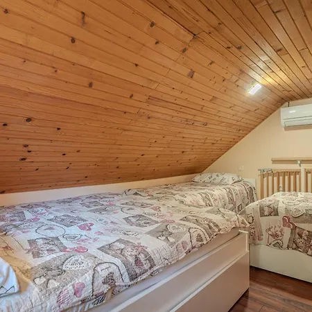 Rozi, - Pr' Rozi * Osilnica