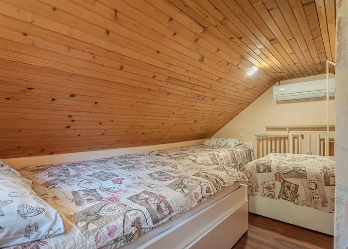 Rozi, - Pr' Rozi * 奥斯尼卡